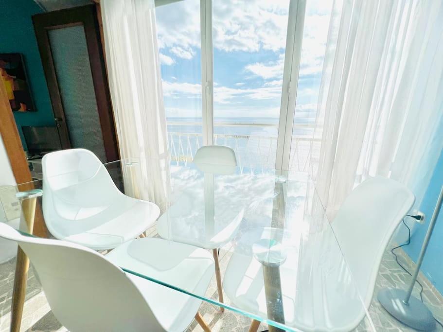Suite Sunset 21 - Fronte Mare Санремо Экстерьер фото