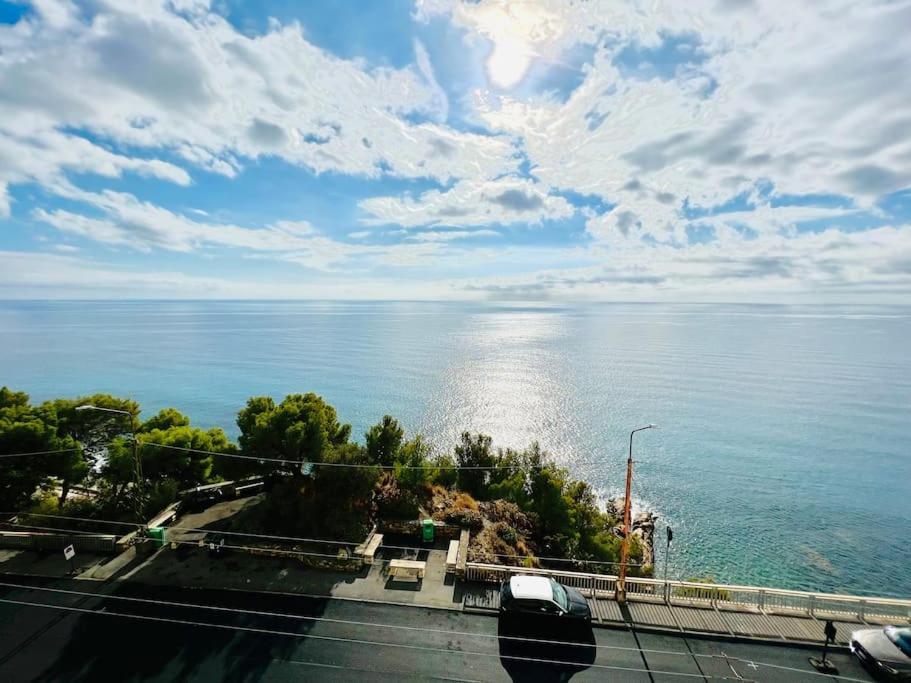 Suite Sunset 21 - Fronte Mare Санремо Экстерьер фото