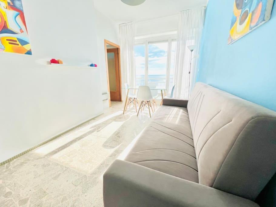 Suite Sunset 21 - Fronte Mare Санремо Экстерьер фото